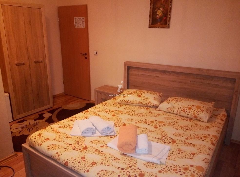 Mon Cheri Drobeta Turnu Severin Exterior photo